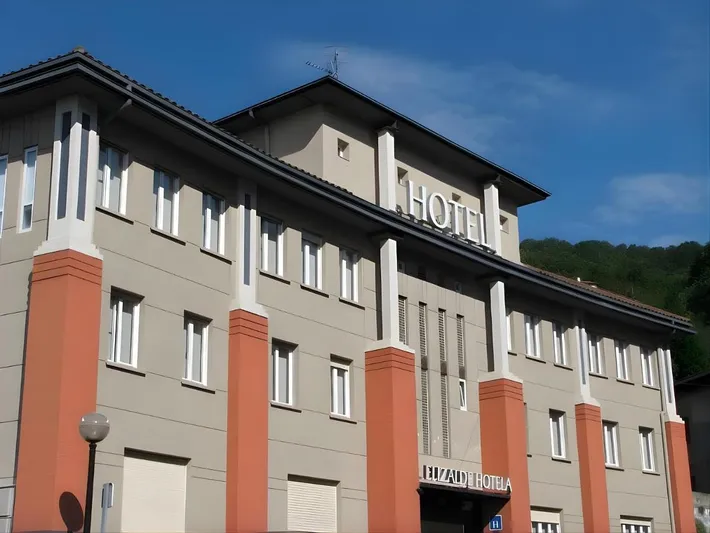 Hotel für 2 Personen - 1