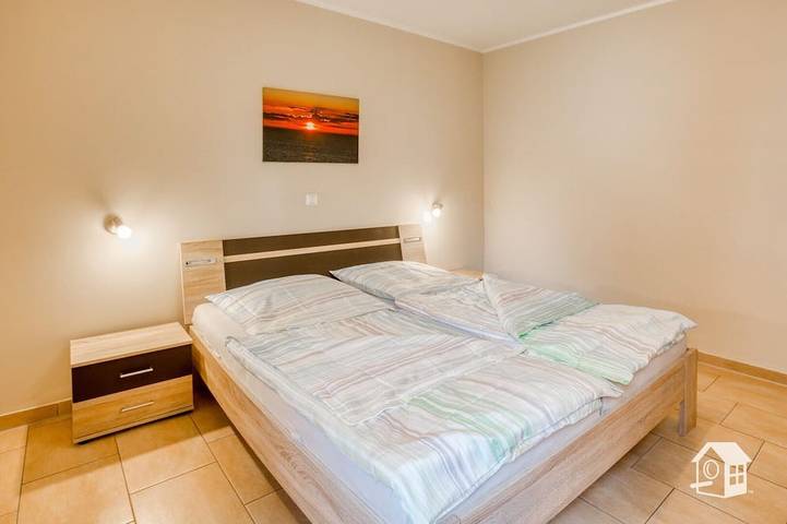 Ganze Wohnung, 200m bis zum Naturstrand, familienfreundliche Eg-Whg mit sonniger Terrasse, WLan in Börgerende, Börgerende-Rethwisch