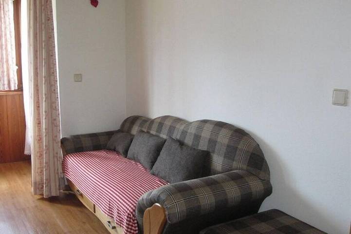 Ganze Wohnung, Ferienwohnung Zwiesel 45 qm, 2 Schlafzimmer, Wohnküche, Balkon in Piding, Bayerische Alpen
