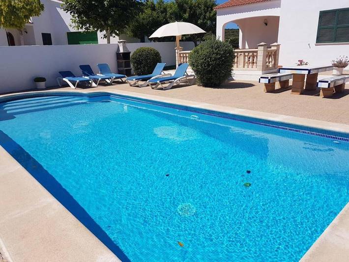 Location de vacances pour 6 personnes, avec piscine et jardin à Cala en Blanes - 3