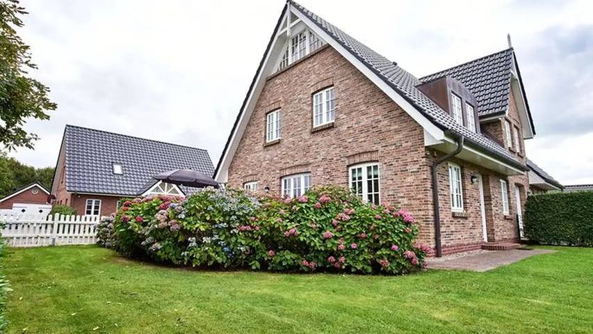 Ferienhaus für 6 Personen, mit Terrasse und Garten sowie Sauna