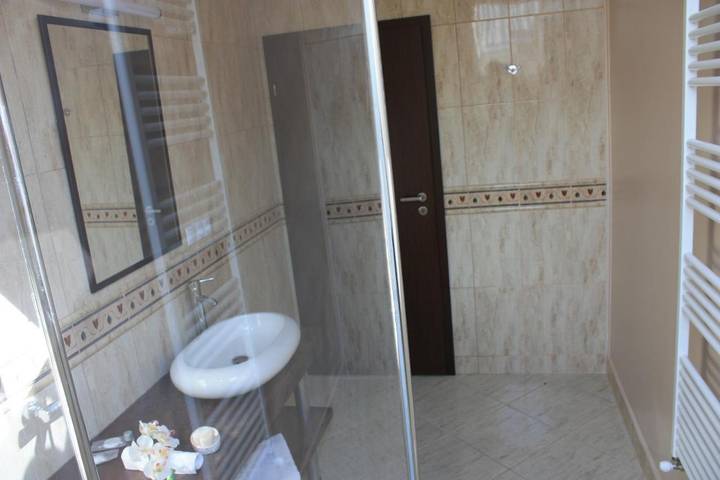 Gîte pour 2 personnes, avec jardin ainsi que terrasse et vue dans Deva (Roumanie) - 4