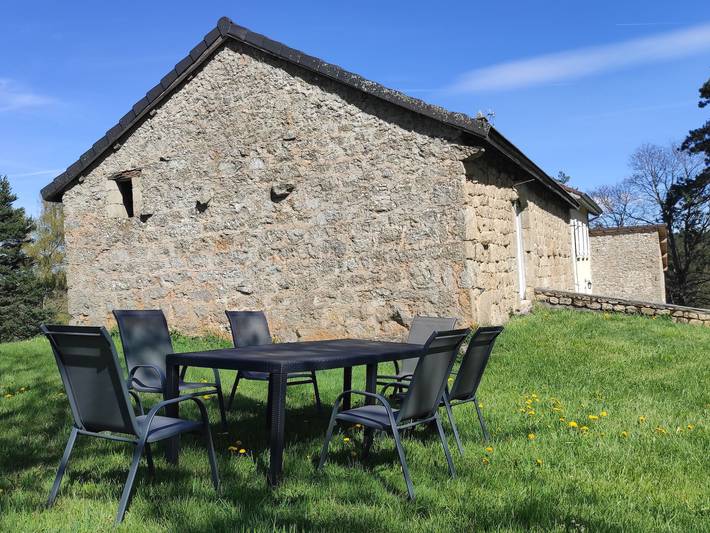 Gîte pour 6 personnes, avec jardin