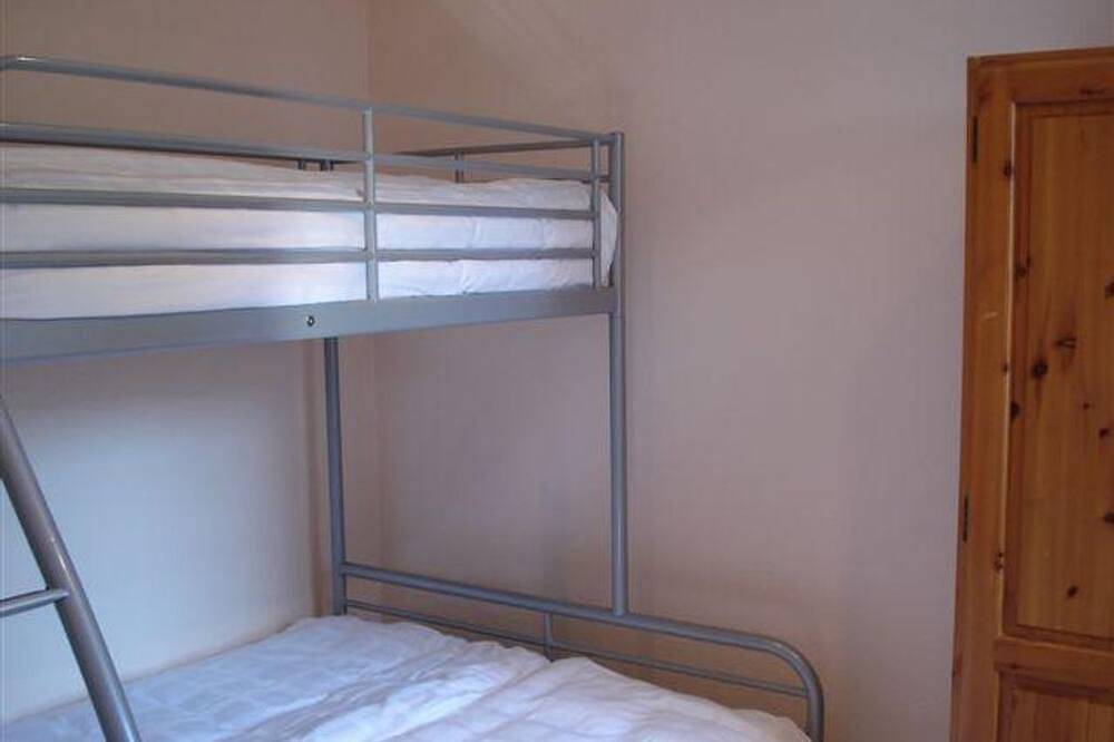 Ganze Wohnung, 4-Bett-Ferienwohnung Sonnenblick - Eifelferienhaus Miro in Steffeln, Vulkaneifel