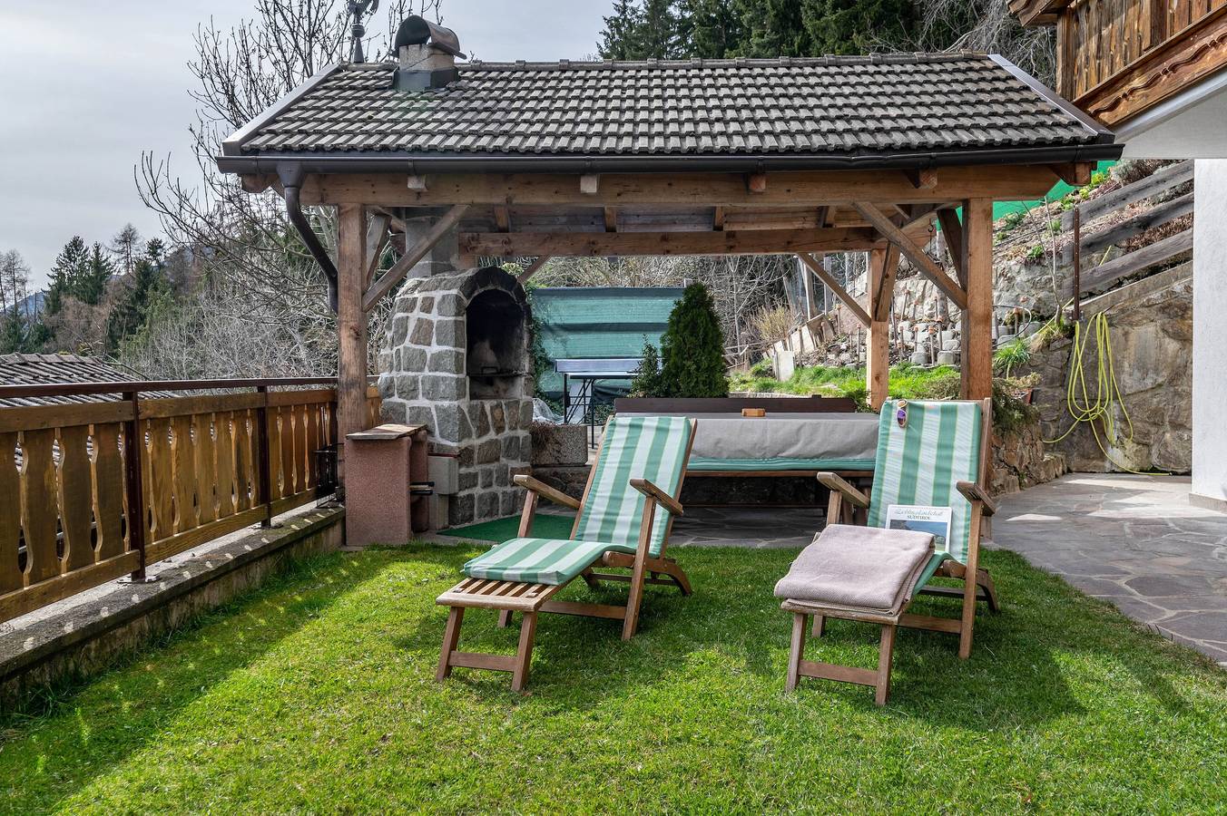 Ganze Wohnung, Ferienwohnung 'Malsötscherhof A' mit Bergblick, privater Terrasse und Wlan in Gravetsch, Villanders