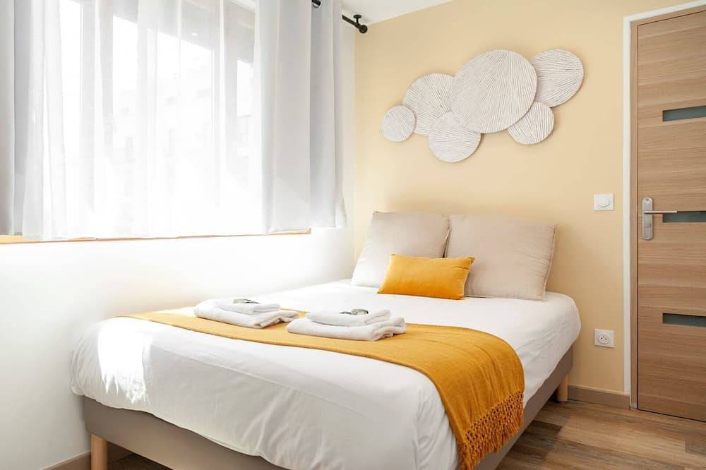 Entire apartment, Hoche A 12 - Studio Apartment, Sleeps 2 in Le Pré-Saint-Gervais, Seine-Saint-Denis