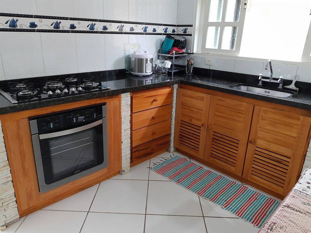 Jede schöne Landschaft mit Pool in Paraty, Costa Verde (Rio de Janeiro)