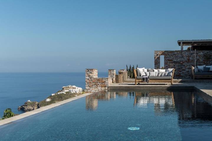 Vakantiewoning voor 2 personen, with uitzicht and zwembad as well as tuin in Sifnos