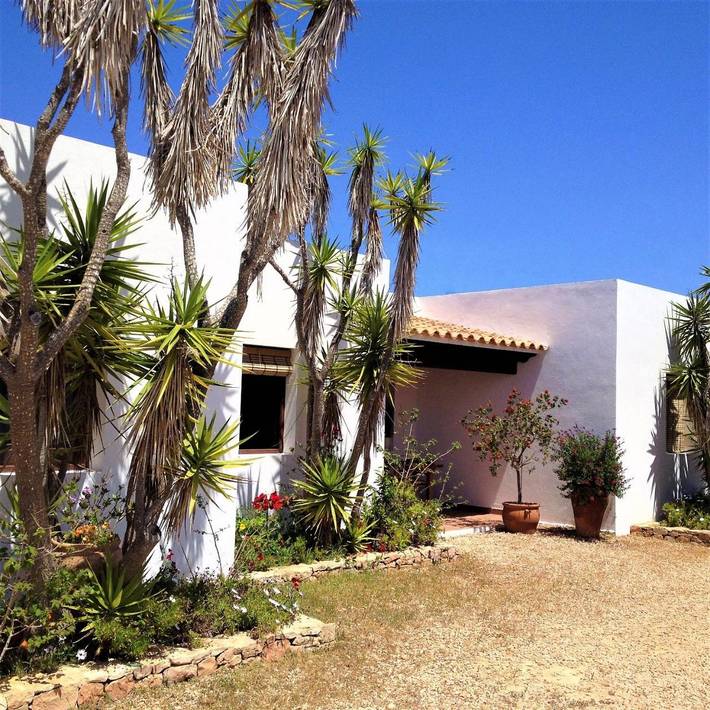 Gîte pour 3 personnes, avec vue ainsi que jardin et balcon dans Playa Migjorn Formentera
