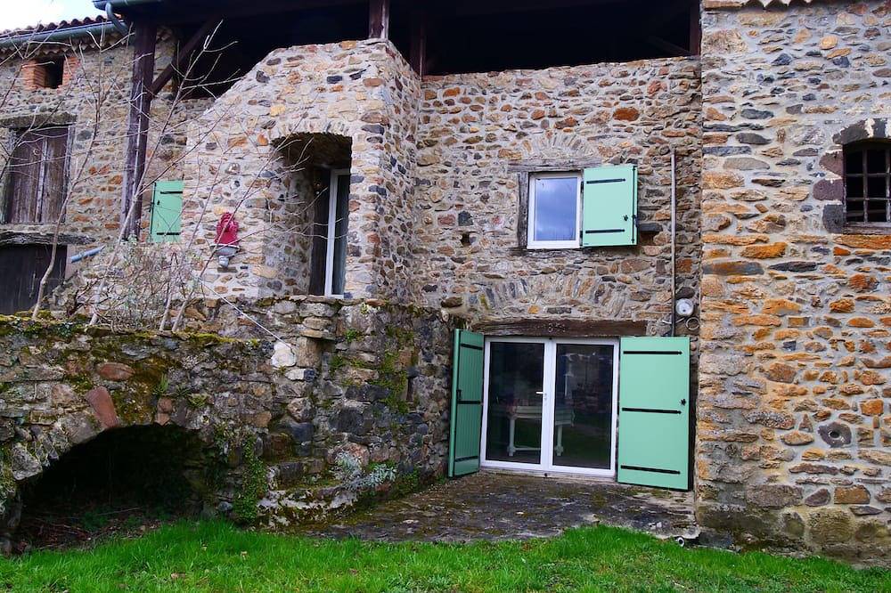 Maison \"Les sauvages\"  – Nature et charme au bord de l'Allier 8 à 10 personnes in Blassac, Haute-Loire