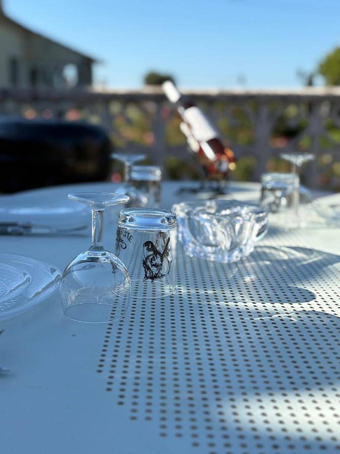 Gîte pour 4 personnes, avec vue et terrasse dans Le Sambuc - 4