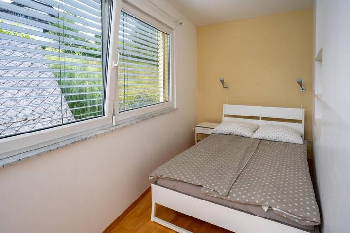 Gîte pour 4 personnes, avec jardin à Bled - 2