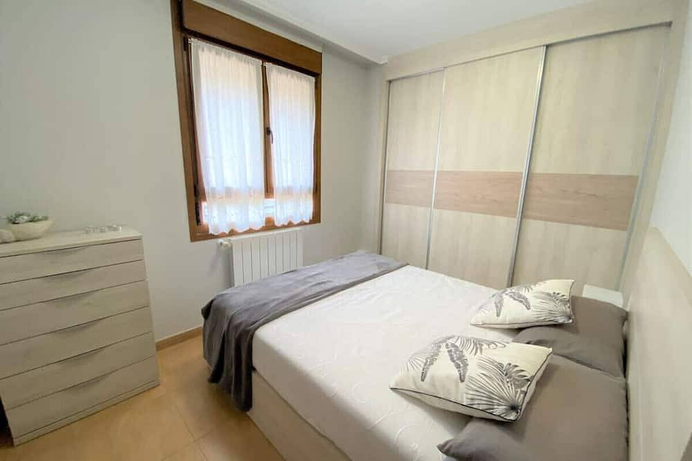 Ganze Wohnung, Bajo con jardin, piscina y garaje - Alcarite 6040 in Noja, Kantabrische Küste