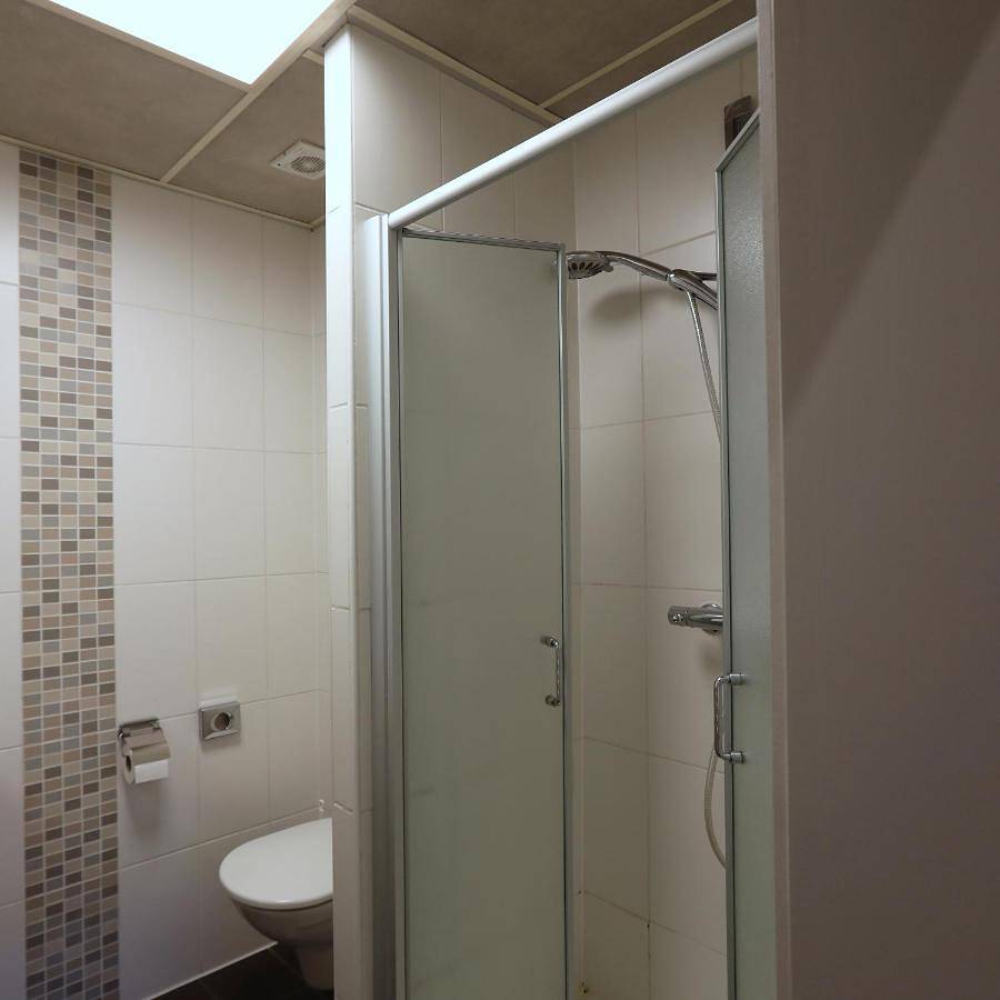 Double or Twin Room with Private Bathroom in Nieuwpoort, Belgische Kust