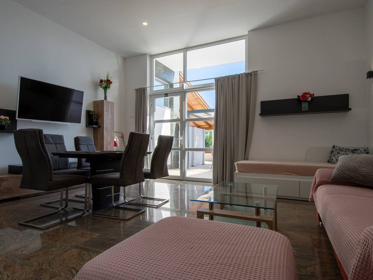 Ganze Wohnung, Mit Strandzugang in Betina, Murter