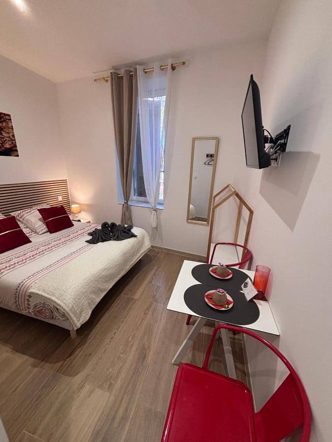 Double Room in Narbonne, Côte méditerranéenne (France)