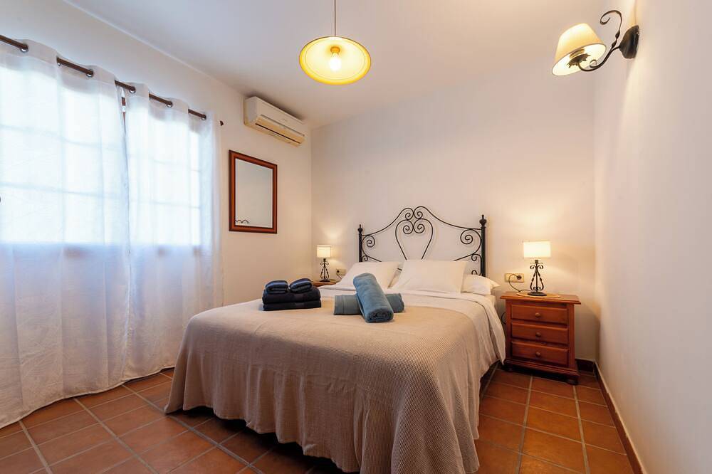 Utopia, villa 4 bedrooms, heated pool with absolute privacy in Playa Blanca, Yaiza