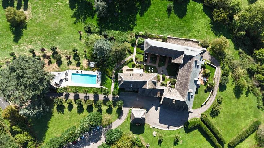 Hôtel pour 2 personnes, avec Terrasse et Jacuzzi ainsi que Jardin et Piscine