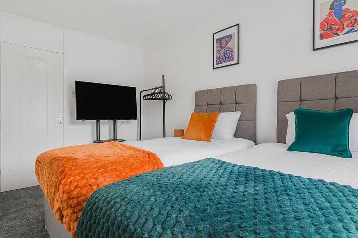 Autumn House - 4 Bedroom in Birmingham, Birmingham Area