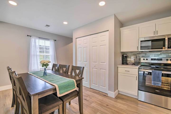 Vacation house for 8 people, with terrace and yard, with pets in Table Rock Lake