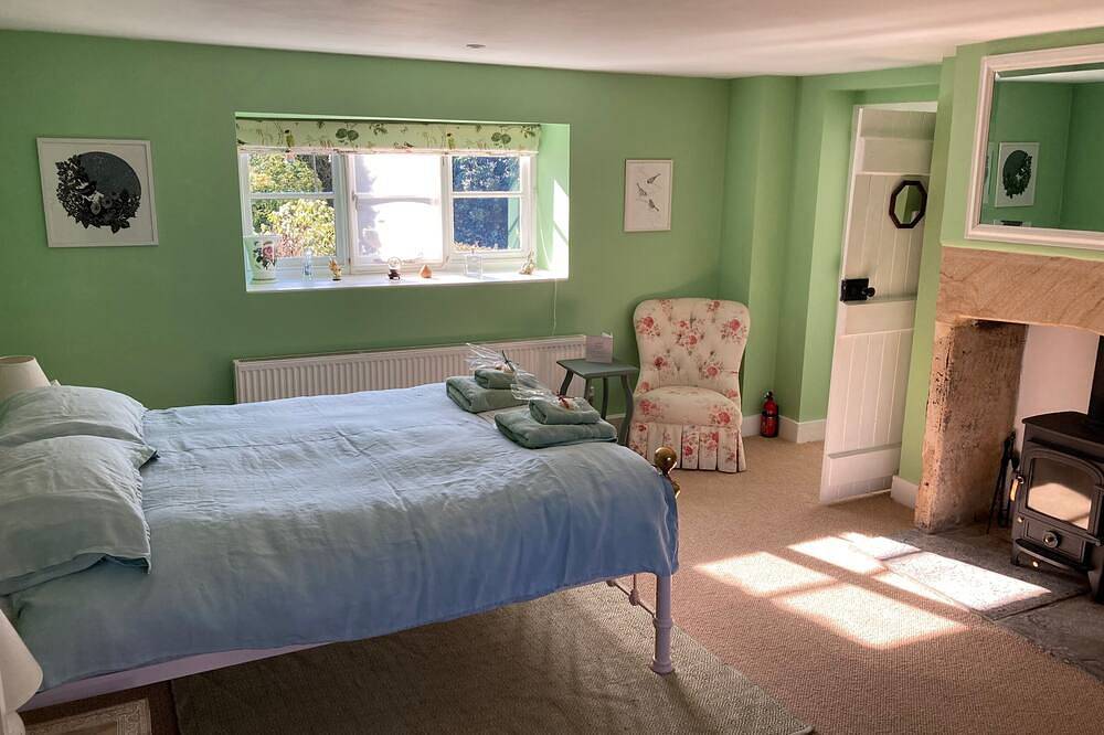 Superior Double with with ensuite - The Green Room in Somerset