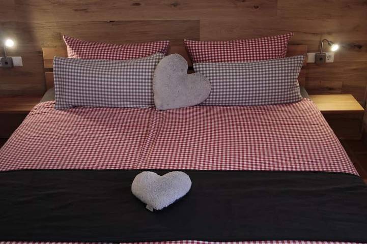Ferienhaus für 2 Personen, mit Sauna und Pool sowie Terrasse und Garten - 1