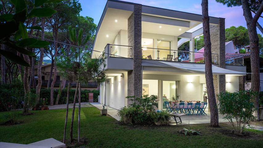 Villa for 10 people, with garden in Castiglione della Pescaia