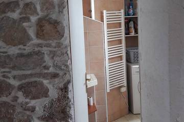 Gîte pour 6 personnes, avec terrasse et jardin à Saint-Pabu
