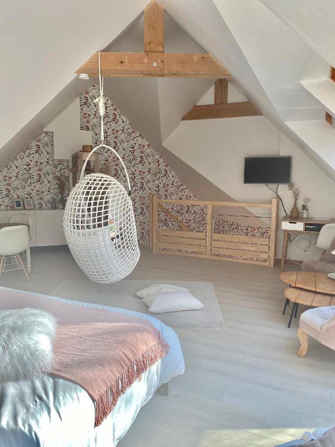 Large Double Room in Moëlan-sur-Mer, Côte de Cornouaille