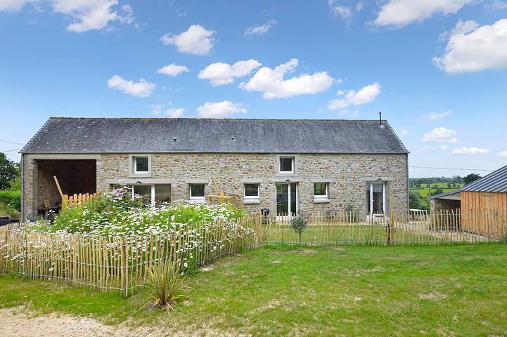 Location de vacances pour 8 personnes, animaux acceptés à La Pernelle