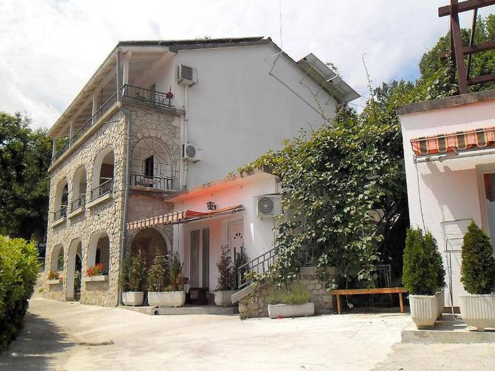 Apartament wakacyjny dla 5 osób, z ogród w Icici