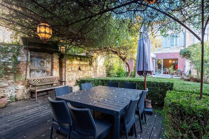 Maison de vacances pour 12 personnes, avec terrasse et jardin, animaux acceptés à Agen