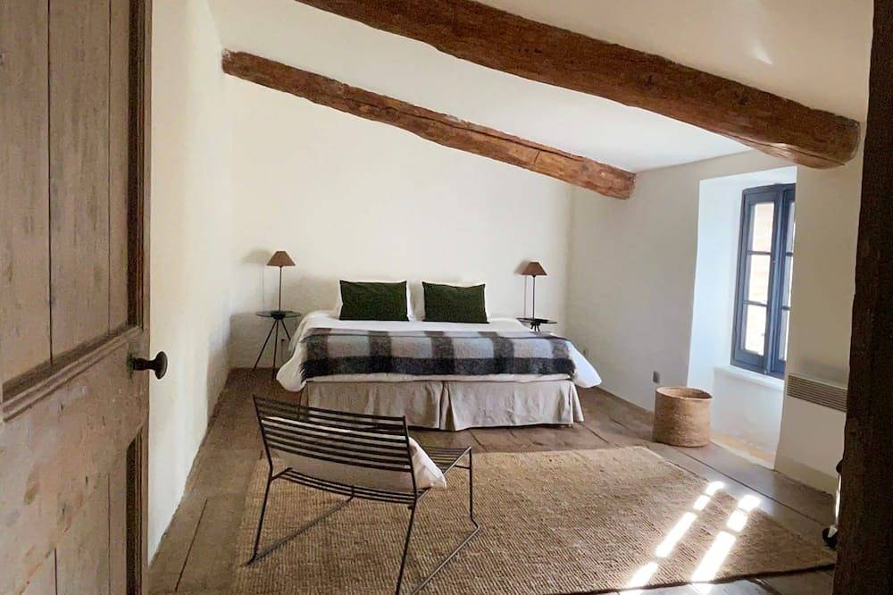 Encantadora casa de campo a pocos kilómetros de Carcassonne y Lagrasse, piscina privada in Montlaur, Limoux region