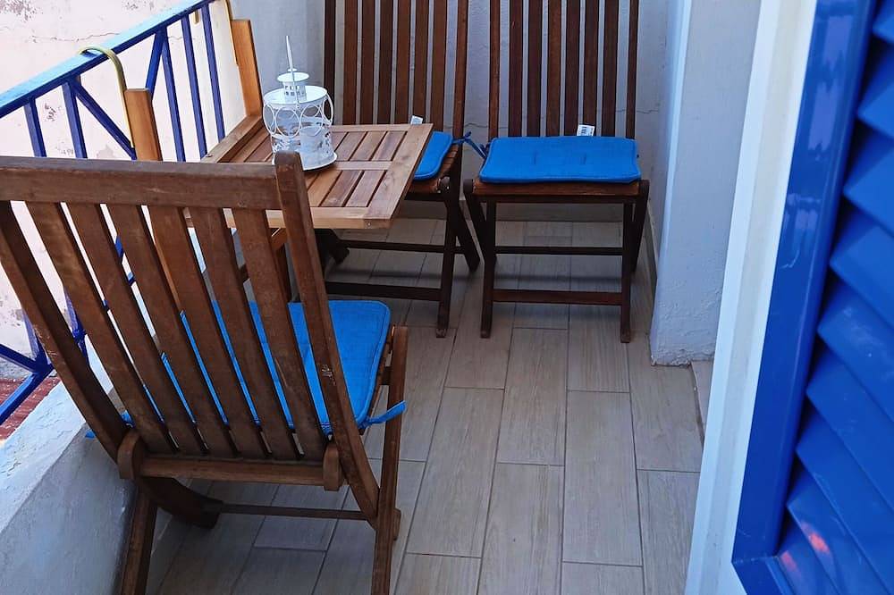 Ganze Wohnung, Alkistis Cozy By The Beach Apt auf der Insel Ikaria, Therma 1. Etage in Ikaria