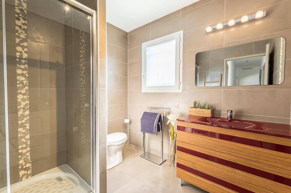 Villa de prestige la Seranne 170 m2 ,8 pers, avec piscine (Occitanie) in Plaissan, Région de Lodève