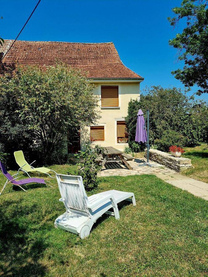 Maison de vacances pour 13 personnes, avec jardin ainsi que piscine et jacuzzi, adapté aux familles dans Haute-Saône - 4