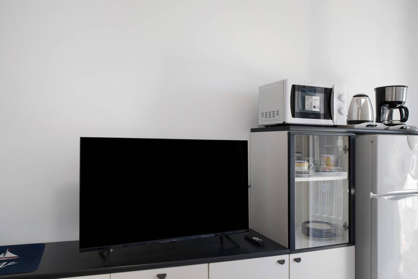 Entire apartment, Apartment 'Le Morelle 2' with Balcony and Wi-Fi in Albenga, Riviera di Ponente