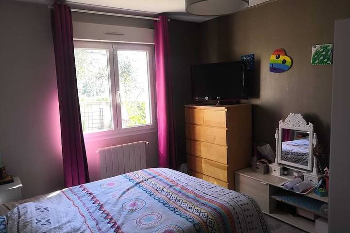 Location de vacances pour 6 personnes, avec terrasse ainsi que jacuzzi et jardin à Cournonsec - 3