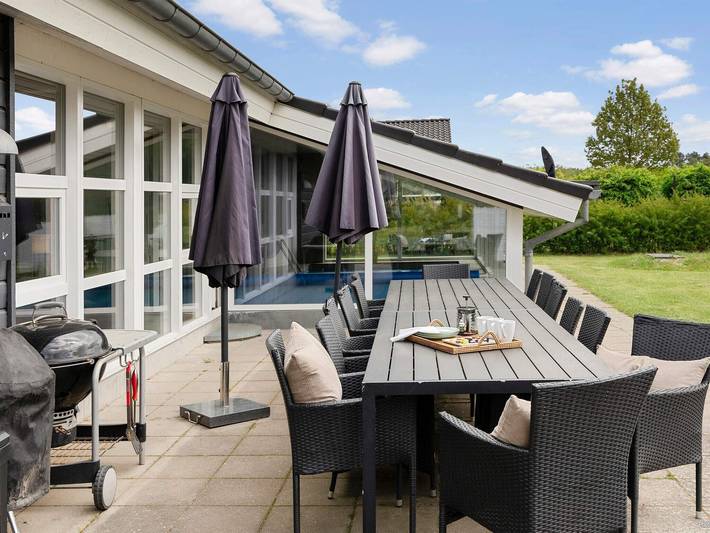 Ferienhaus für 14 Personen, mit Terrasse und Pool, mit Haustier in Lyngsbæk Strand - 4