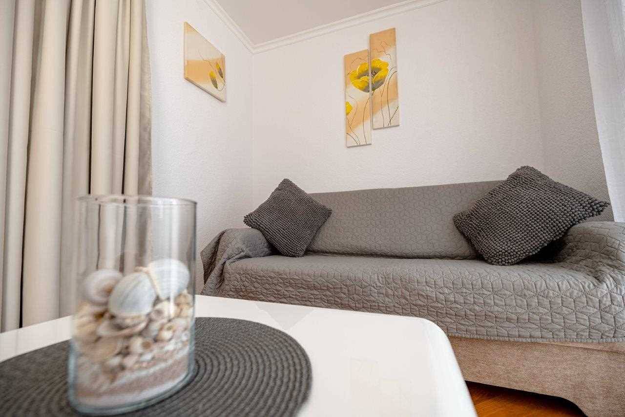 Sea View apartment, heated pool, Zadar in Strand Kožino, Zadar (Kommun)