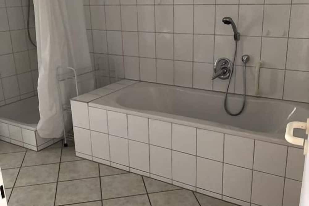 Ganze Wohnung, Ferienwohnung Heintz - im Herzen Bad Königshofens - 112 qm in Bad Königshofen i.Grabfeld, Rhön-Bayern