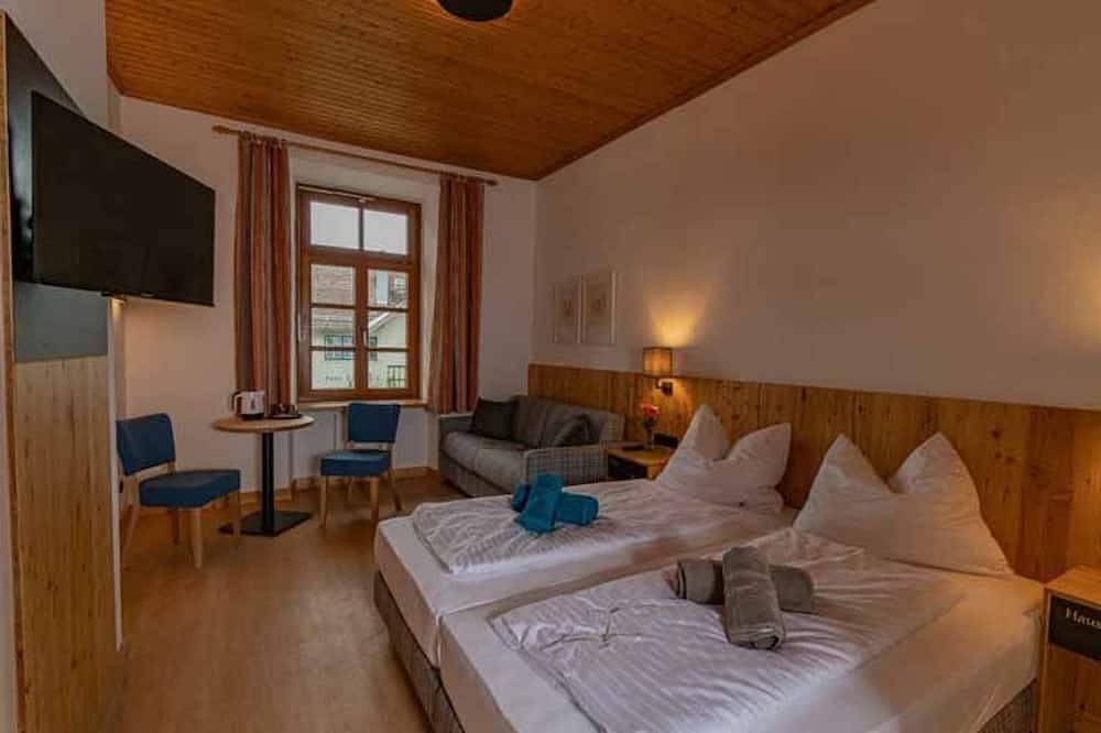 Standardzimmer - Haus Weyregg - Frühstückspension in Weyregg am Attersee, Bezirk Vöcklabruck