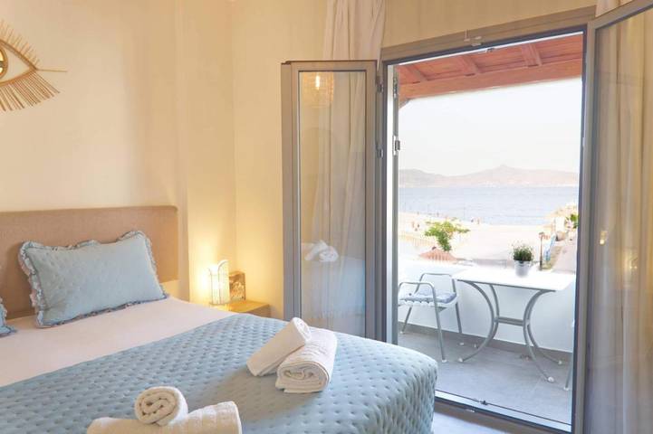 Gîte pour 2 personnes, avec vue et jardin dans Agistri - 3