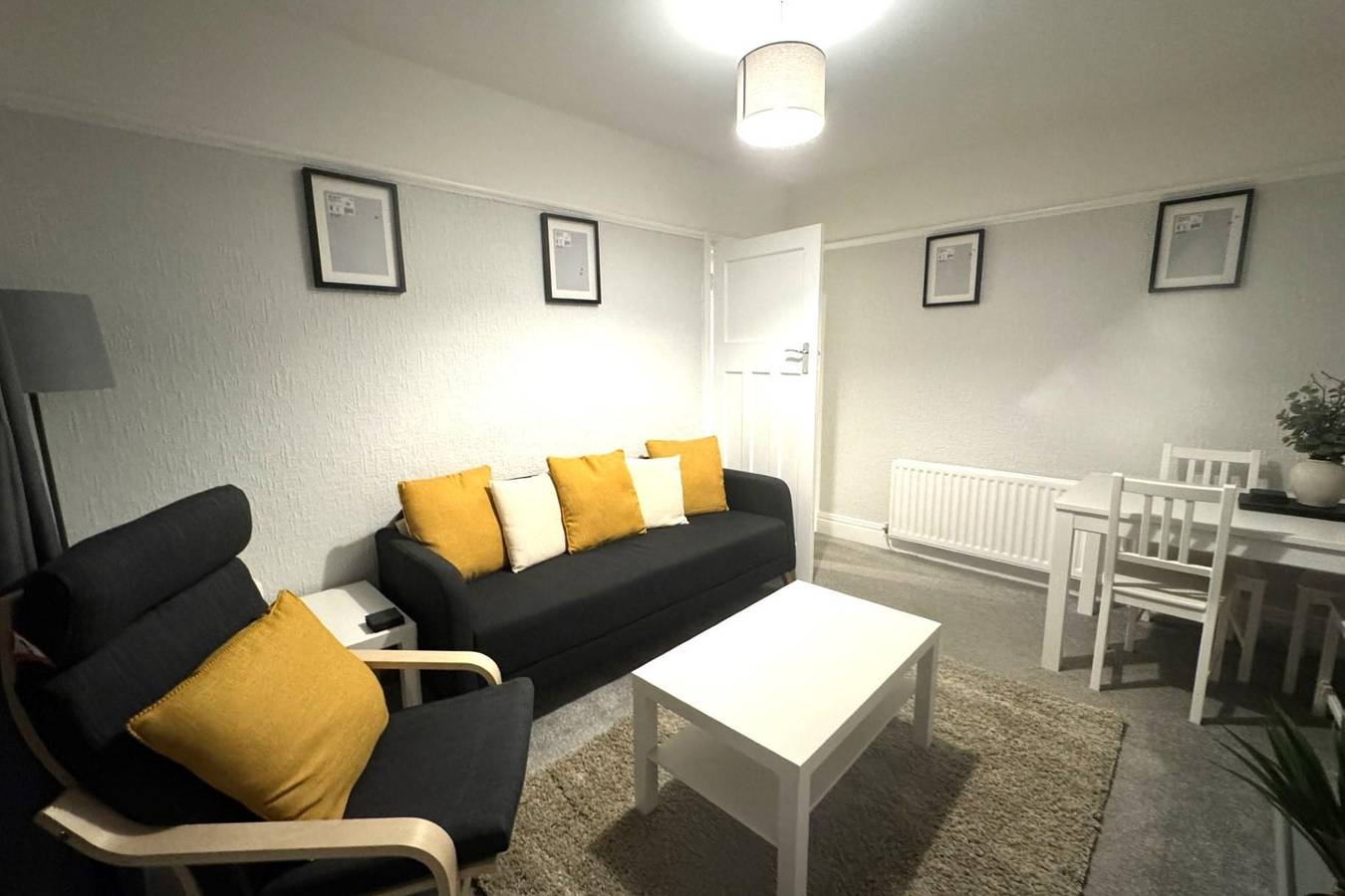 Entire holiday apartment, Kentmere Apartment - Sleeps 4 - Pet friendly in Newcastle upon Tyne, North East England