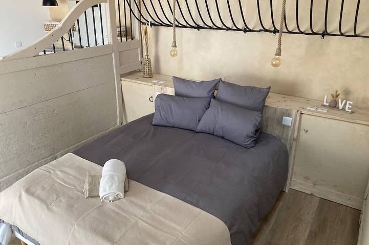 Location de vacances pour 6 personnes, avec terrasse et jacuzzi à Mosnes - 4