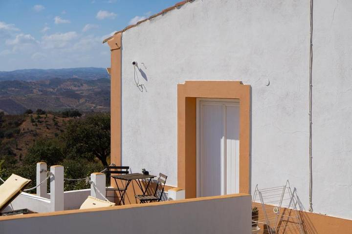 Gîte pour 5 personnes, avec vue sur le lac et vue ainsi que piscine et jardin dans Odeleite - 2