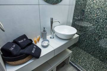 Apartment for 5 People in Central Section of Athens, Athens Centre, Photo 1