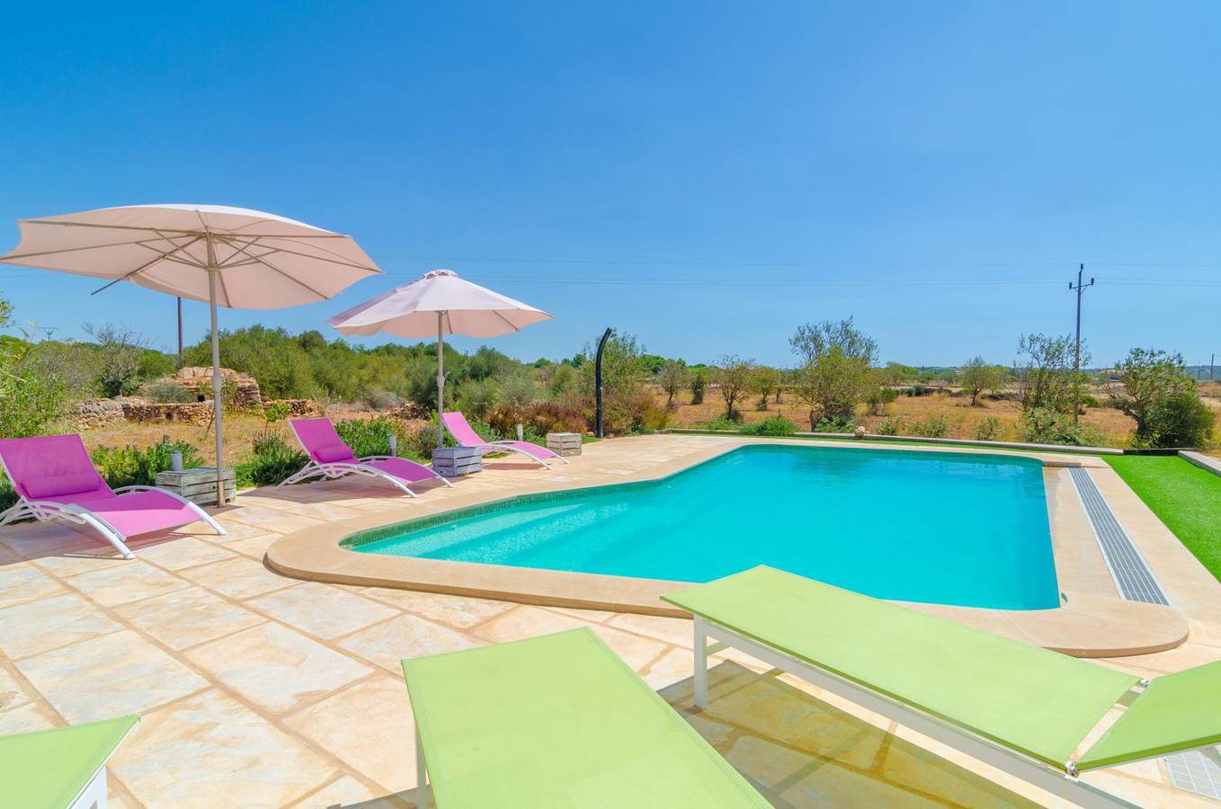 Villa Gemma - Ferienhaus mit privaten Pool in Ses Salines. Kostenloses W-Lan in Ses Salines, Mallorcas Küste