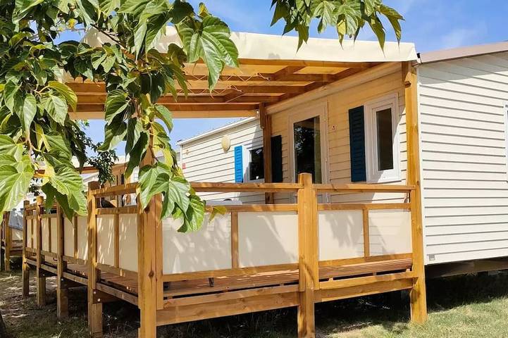 Mobil home pour 4 personnes à Saint-Mitre-les-Remparts