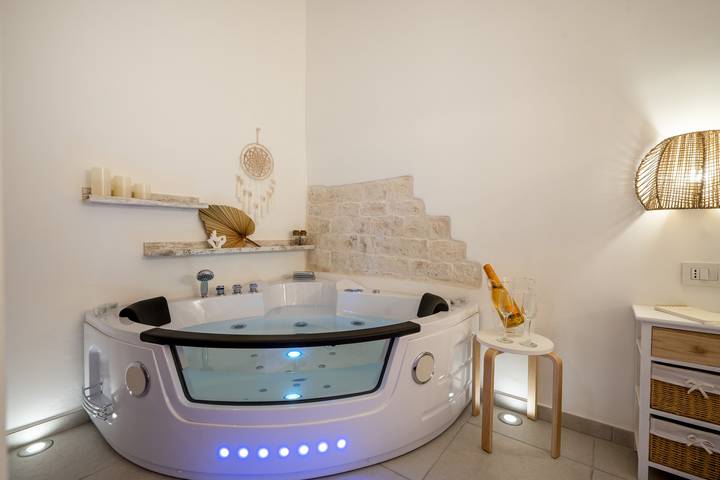 Ferienwohnung für 2 Personen, mit Sauna und Balkon sowie Whirlpool, mit Haustier in Apulien - 4